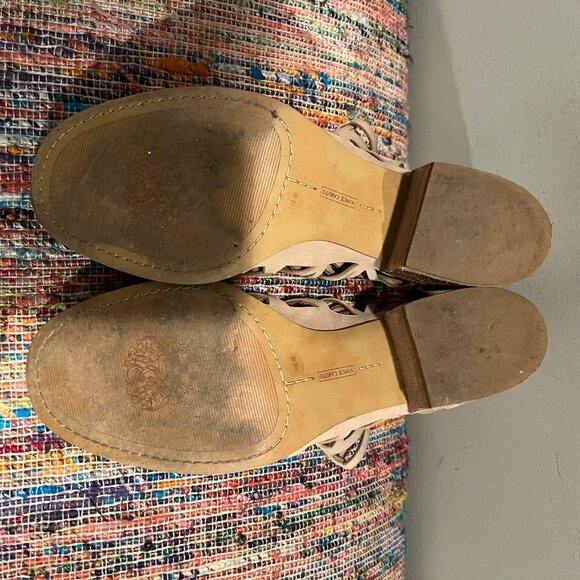 Vince Camuto Cut-Out Bootie Beige Sandals. 3" Block Heel. Size: 10. Gently Used. - Picture 5 of 7